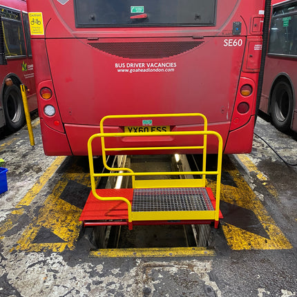 51060500 - Pit Bridge with Hand Rail- Rail Type