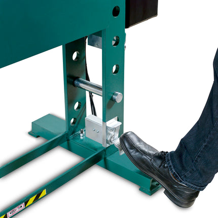 53416000 - Hydraulic Workshop Press 60 Tonne Hand/Foot Operated
